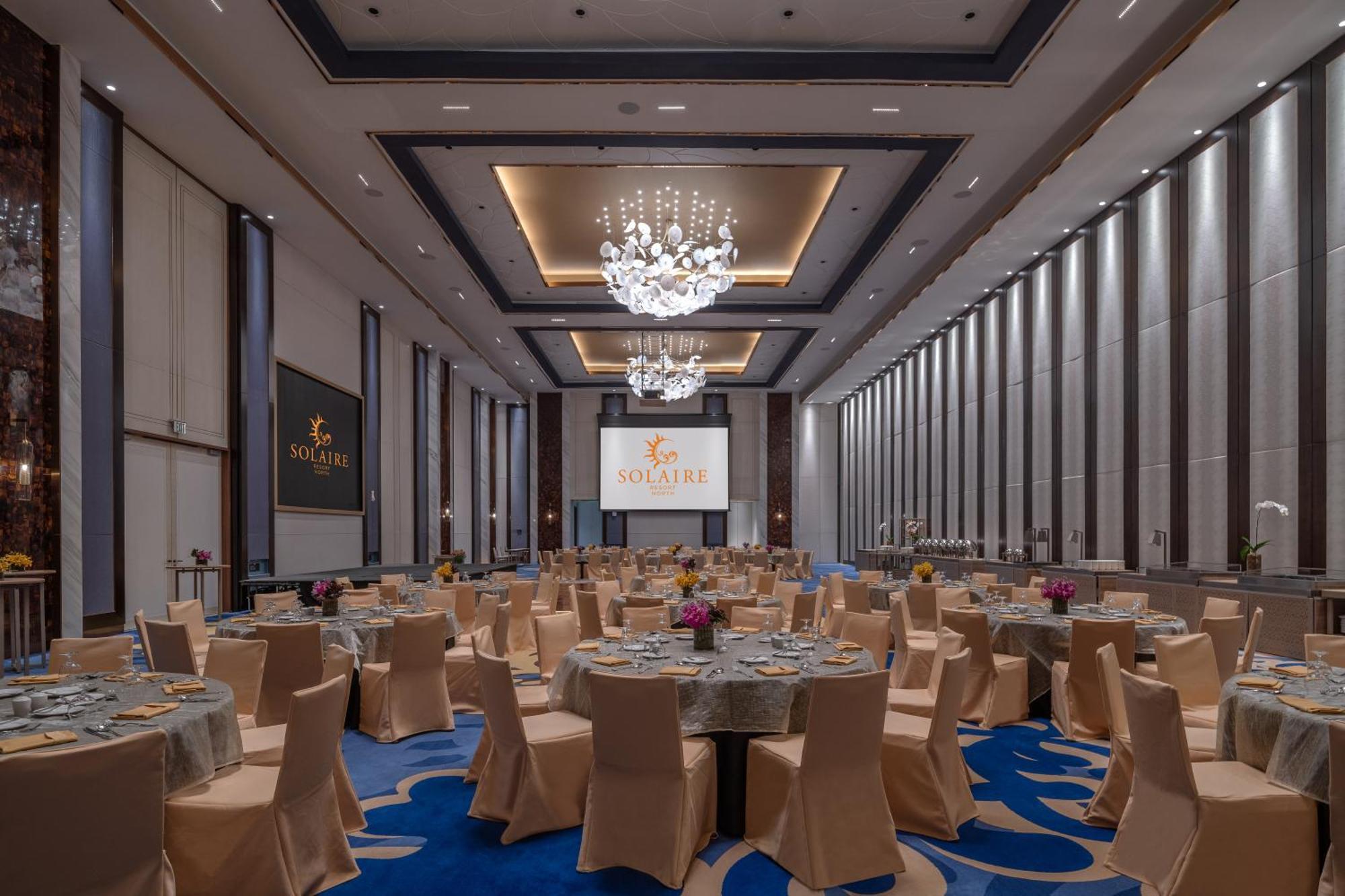 Solaire Resort North Quezon City Esterno foto